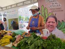 Cale&ntilde;os respaldan las &lsquo;Tiendas Campesinas&rsquo; 