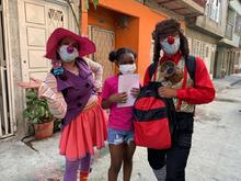 150 kits escolares entregados para promover cultura cívica en la niñez del barrio Poblado II