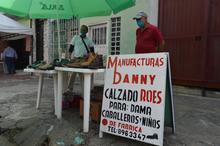 Barrio Obrero realiza su primera feria &ldquo;zapatos del Obrero para el mundo&rdquo; 