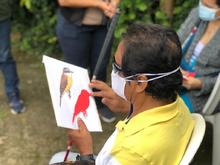 Sensaciones desde el coraz&oacute;n, en el avistamiento de aves para personas con discapacidad visual