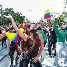 Artistas cale&ntilde;os le dicen S&Iacute; a la Feria de Cali en una manifestaci&oacute;n pac&iacute;fica