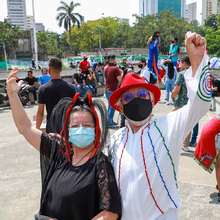 Artistas cale&ntilde;os le dicen S&Iacute; a la Feria de Cali en una manifestaci&oacute;n pac&iacute;fica
