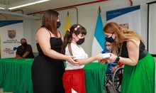 Estudiantes con discapacidad y v&iacute;ctimas del conflicto recibieron dispositivos tecnol&oacute;gicos