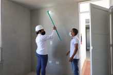 Nos trajeron a un para&iacute;so sostienen primeros beneficiarios del Plan Jarill&oacute;n al recibir sus apartamentos en Alamadina 