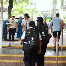 Con operativos a establecimientos comerciales, alcald&iacute;a busca guardar la vida 