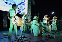 &iexcl;De pel&iacute;cula! As&iacute; fue la presentaci&oacute;n de `La Pesca del At&uacute;n Blanco&acute;