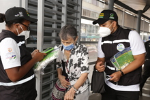 Pedagog&iacute;a anticovid en estaciones del MIO