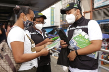 Pedagog&iacute;a anticovid en estaciones del MIO