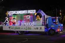 El alumbrado navide&ntilde;o ya rueda por las calles de la Sultana del Valle