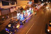 El alumbrado navide&ntilde;o ya rueda por las calles de la Sultana del Valle