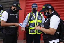 Suspensi&oacute;n de cirug&iacute;as no prioritarias y control sanitario en zonas comerciales, medidas para reducir la propagaci&oacute;n del Covid