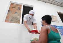 El trueque: material para el reciclaje a cambio de alimento