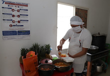 El trueque: material para el reciclaje a cambio de alimento