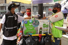 Ventas estacionarias y ambulantes del centro fueron sensibilizadas en prevenci&oacute;n del Covid