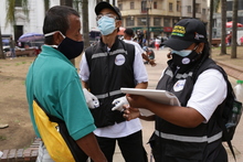 Ventas estacionarias y ambulantes del centro fueron sensibilizadas en prevenci&oacute;n del Covid