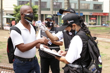 Ventas estacionarias y ambulantes del centro fueron sensibilizadas en prevenci&oacute;n del Covid