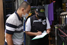 Ventas estacionarias y ambulantes del centro fueron sensibilizadas en prevenci&oacute;n del Covid