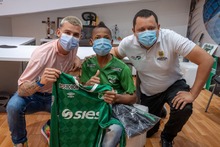 El futbolista Benedetti hizo un &lsquo;golazo&rsquo; de Navidad por Camilo