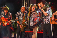 La m&uacute;sica alternativa se toma la feria