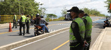 Autoridades hacen presencia y control en v&iacute;as, r&iacute;os  y parques para disminuir contagios de Covid-19