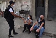 Cerca de 500 pruebas ant&iacute;genas en el punto del Bulevar del R&iacute;o