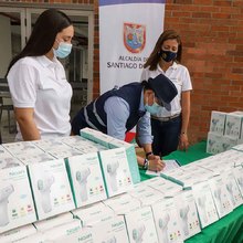 Club Rotario de Cali don&oacute; 720 term&oacute;metros a la Secretar&iacute;a de Educaci&oacute;n