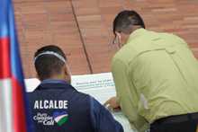 Comerciantes nocturnos firmaron pacto por la vida con la Alcald&iacute;a de Cali