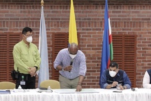 Comerciantes nocturnos firmaron pacto por la vida con la Alcald&iacute;a de Cali