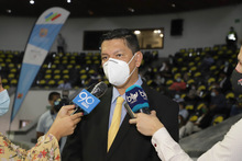 &ldquo;El doctor Holmes queda en el esp&iacute;ritu de nuestras instituciones y ciudadan&iacute;a&rdquo;