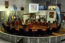 &ldquo;El doctor Holmes queda en el esp&iacute;ritu de nuestras instituciones y ciudadan&iacute;a&rdquo;