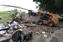 240 toneladas de residuos se recogieron en jornada de limpieza realizada en las comunas 14, 15 y 16