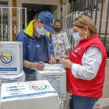 Avanza entrega de asistencia humanitaria para adultos mayores