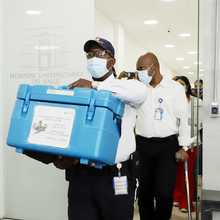 Inici&oacute; la vacunaci&oacute;n en Cali contra la COVID. Alcalde pide mirar horizonte y no dificultades medi&aacute;ticas