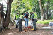 Puro Coraz&oacute;n&rsquo; durante jornada de limpieza en la ribera del r&iacute;o Cali