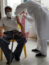 Comenz&oacute; la vacunaci&oacute;n contra la covid-19 a mayores de 80 a&ntilde;os en Cali