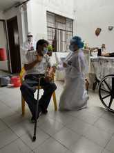 Comenz&oacute; la vacunaci&oacute;n contra la covid-19 a mayores de 80 a&ntilde;os en Cali