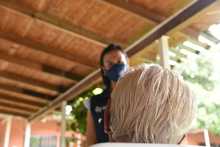 Salud P&uacute;blica verifica el proceso de inmunizaci&oacute;n para la poblaci&oacute;n mayor de 80 a&ntilde;os institucionalizada 