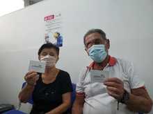 Salud P&uacute;blica realiza vacunaci&oacute;n en adultos mayores de 80 a&ntilde;os de manera extramural