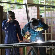 IEO Antonio Jos&eacute; Camacho realiza pilotaje de alternancia en su sede principal