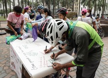 #MujeresDeCoraz&oacute;n &lsquo;rodaron&rsquo; por una v&iacute;a segura y sin acoso