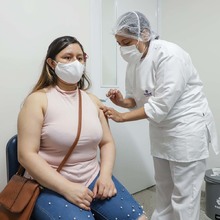 Secretar&iacute;a de Salud espera que las EPS agenden a los adultos mayores para aumentar cobertura