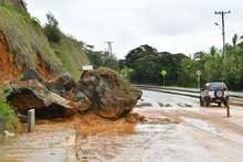 Infraestructura atendi&oacute; las emergencias por precipitaciones en el sector rural de Cali