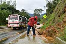 Infraestructura atendi&oacute; las emergencias por precipitaciones en el sector rural de Cali