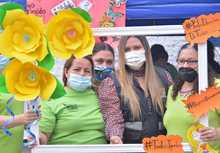 M&aacute;s de 300 mujeres fueron exaltadas por su labor en la Galer&iacute;a Alameda y comuna 7 de Cali