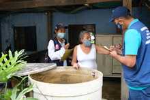 En v&iacute;a a Cristo Rey, Salud P&uacute;blica hace control a criaderos del zancudo transmisor del dengue 