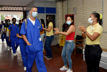 La comunidad educativa del INEM Jorge Isaacs celebr&oacute; el feliz regreso a clases en alternancia