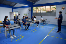 La comunidad educativa del INEM Jorge Isaacs celebr&oacute; el feliz regreso a clases en alternancia