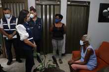 Casa a casa, alcalde Ospina busca adultos mayores de 80 a&ntilde;os para ser vacunados por la vida