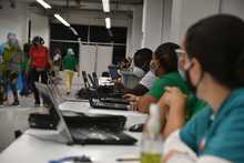 Salud P&uacute;blica dio inicio a la vacunaci&oacute;n contra la covid-19 en los megacentros dispuestos en la ciudad