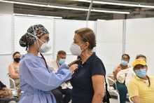 Salud P&uacute;blica dio inicio a la vacunaci&oacute;n contra la covid-19 en los megacentros dispuestos en la ciudad